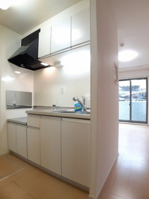 【キッチン】 | フォレスタ吹上 | コンパクトなキッチンで掃除もラクラク