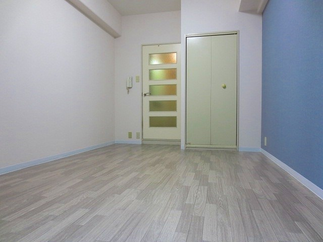 シェスタ白川台のその他|7帖ほどある洋室