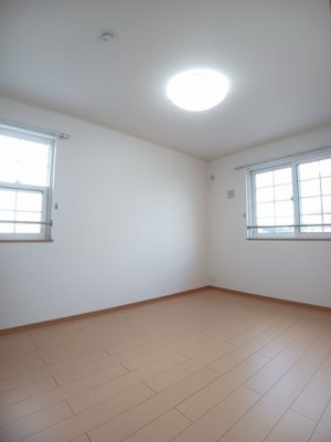 【内装】 | ペスカ・砂山 | 明るい室内です