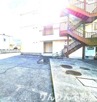 【駐車場】 | 駐車場があるので、車を買う予定の方も安心です