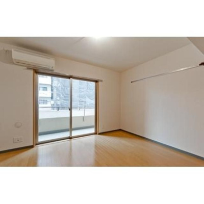 【エントランス】 | ドゥメゾン戸田 | 落ち着いたエントランスです