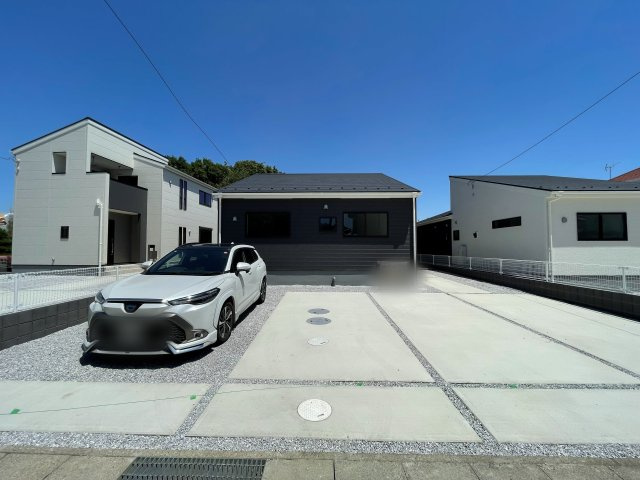 新築戸建・新築建売　太田市第1花香塚町　綿打小学校・綿打中学校の駐車場