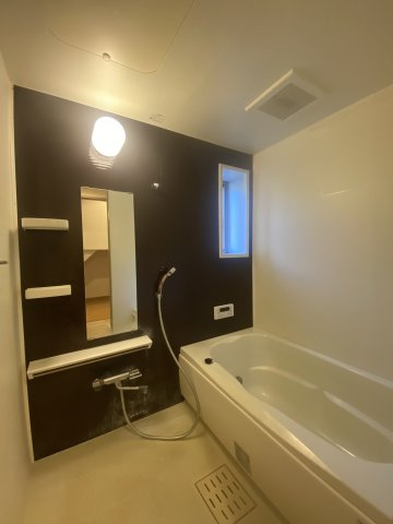 常滑市北条1KODATEXⅠの浴室|写真はイメージです。
色仕様は現状優先となります。