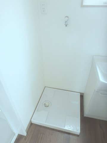 上富井貸家の洗面所