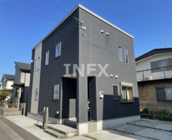 横浜市神奈川区菅田町の一戸建ての外観