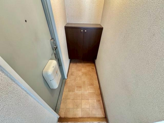 ハイツ・ラポールＡ棟の玄関