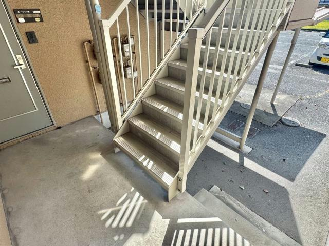 ハイツ・ラポールＡ棟のエントランス