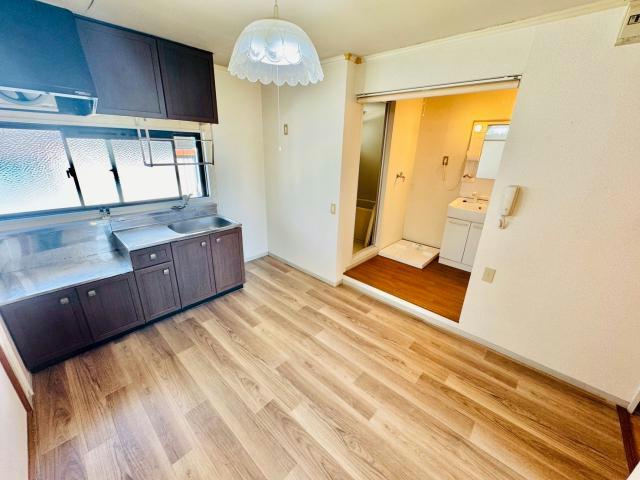 ハイツ・ラポールＡ棟の居間・リビング