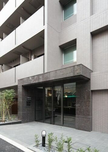 ルーブル豊島千石のエントランス