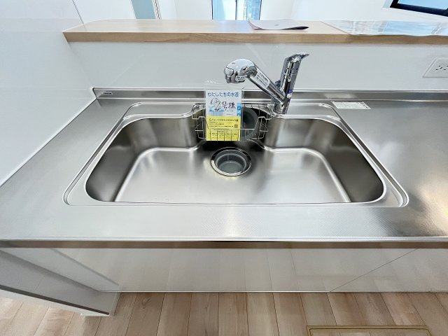 【キッチン】 | 福岡市南区弥永5丁目第15　1号棟（全1棟）【仲介手数料無料・0円】 | 施工例。施工例は完成時と異なる場合があります。