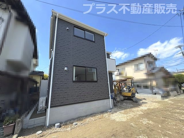 【玄関】 | 福岡市南区弥永5丁目第15　1号棟（全1棟）【仲介手数料無料・0円】 | 施工例。施工例は完成時と異なる場合があります。