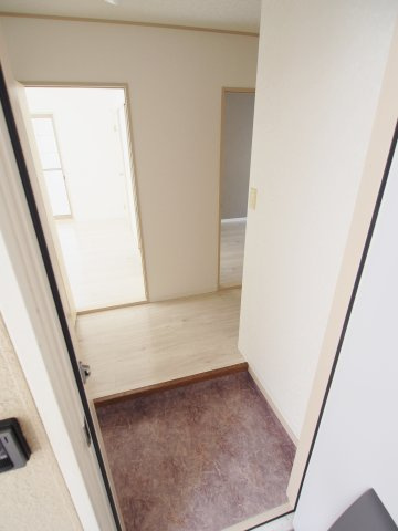 フレグランスコサコ A棟の玄関