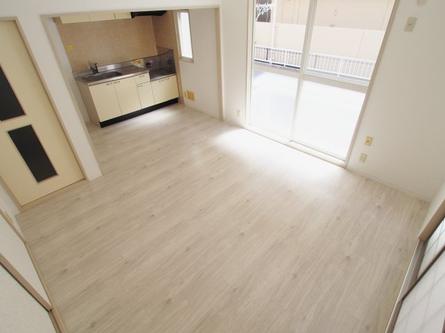 フレグランスコサコ A棟の居間・リビング