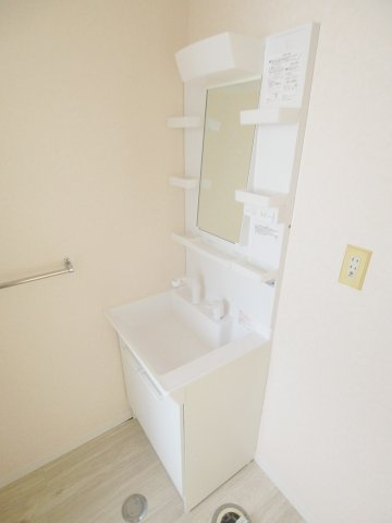 フレグランスコサコ A棟の独立洗面台