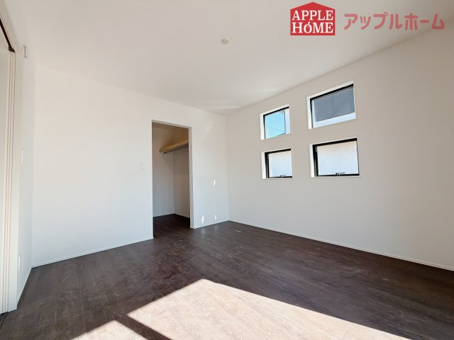 [新築住宅] 行田市矢場 平屋 全2棟の洋室|居室は全室収納あり！たっぷりある収納活用でお部屋もキレイを保てます♪