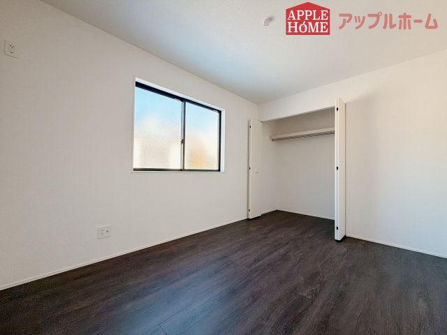 [新築住宅] 行田市矢場 平屋 全2棟の洋室|居室は全室収納あり！たっぷりある収納活用でお部屋もキレイを保てます♪