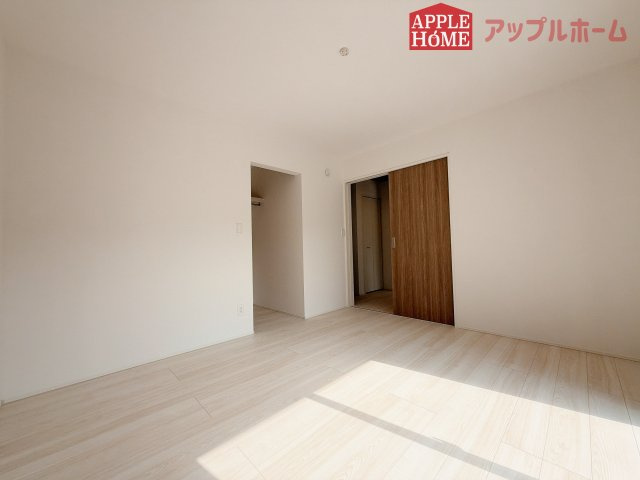 [新築住宅] 行田市矢場 平屋 全2棟の洋室|居室は全室収納あり！たっぷりある収納活用でお部屋もキレイを保てます♪