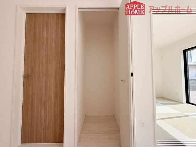 [新築住宅] 行田市矢場 平屋 全2棟の収納|和室横にも収納あります♪
