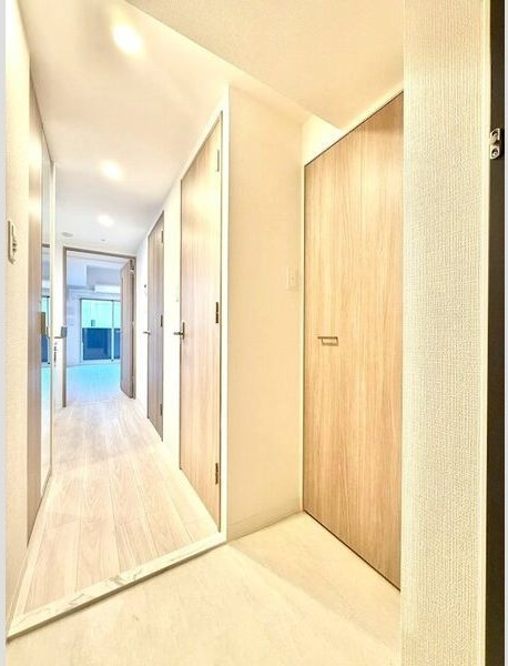 エスリード ザ・レガリア新栄ALTAIERの玄関