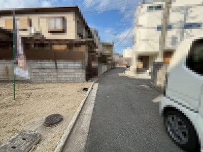 【前面道路含む現地写真】 | 百舌鳥梅町１丁　売土地 | 【キッズスペース完備】イエストアでは商談スペース横にキッズスペースを設けている為、小さなお子様がいても安心してお話が可能です♪