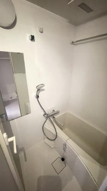 グランヴァン元住吉の浴室|清潔感あるバスルーム 