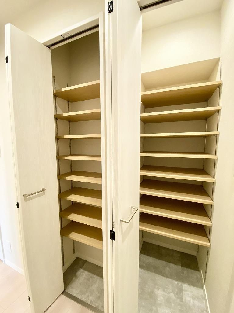 モナーク碑文谷の収納|収納豊富です