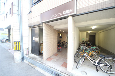 【エントランス】 | フィレンツェ船場南