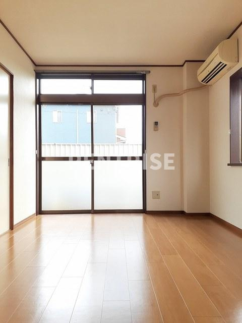 コーポラスなつめの居間・リビング|居室・リビング