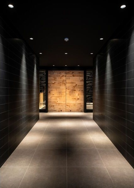 RE-020のエントランス