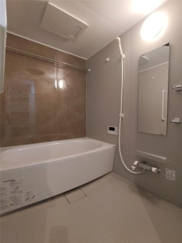 ソフィア21梅満の浴室|追い焚き・浴室乾燥機付きのお風呂です♪