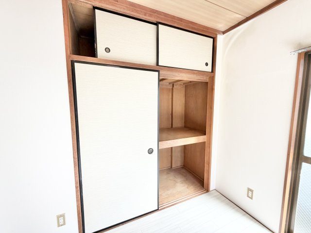 コーポ四季村上の収納|専用の収納スペースです