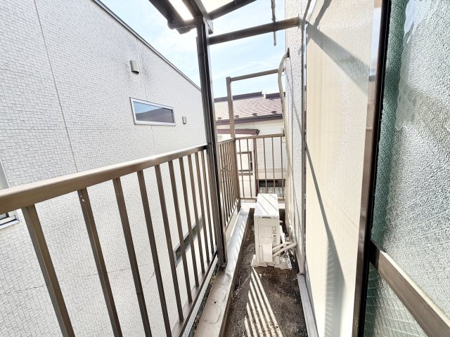 コーポ四季村上のバルコニー|お洗濯にも便利なバルコニー付き