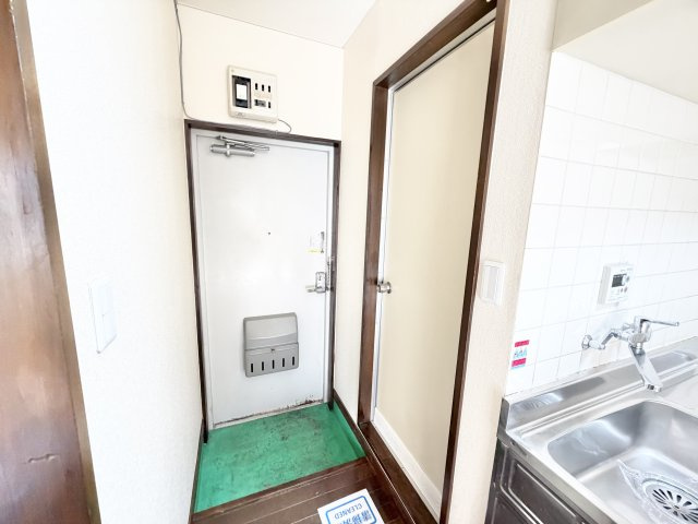 コーポ四季村上の玄関|落ち着いた玄関です