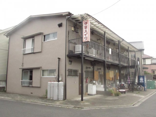 伊草ハイツの外観|外はこのようになっています