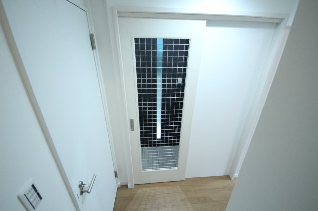 ぬこハウス堀切の玄関|愛猫の脱走防止のために、２重の扉が設けてあるので、安心です。