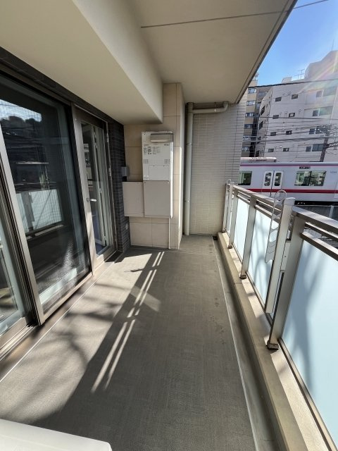 ザ・パークハウス　アーバンス　中目黒のバルコニー|バルコニーがあります