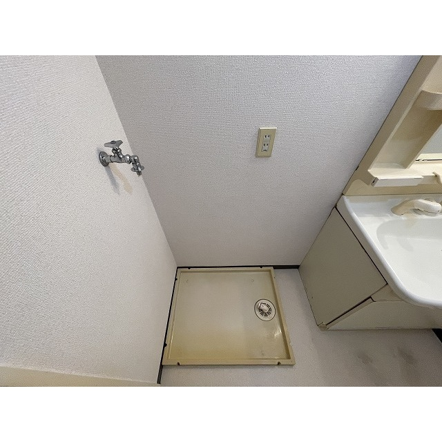 クリオ辻堂参番館のその他|洗濯機置き場