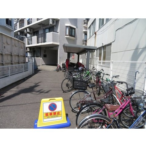 クリオ辻堂参番館のその他|駐輪場