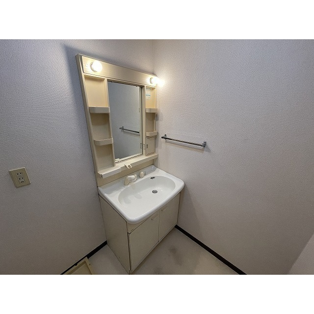 クリオ辻堂参番館の洗面所|洗面