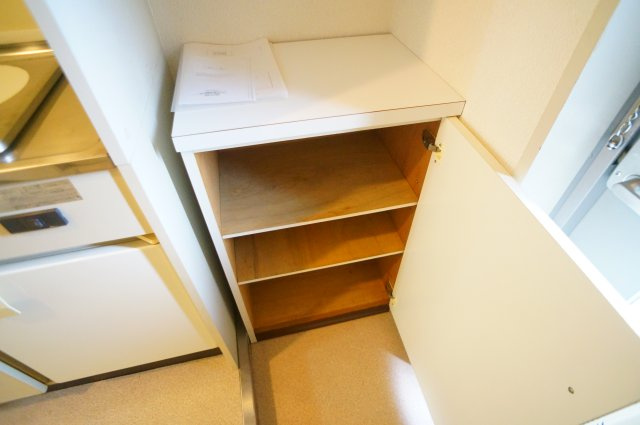 メゾン・ド・ジュネスの玄関