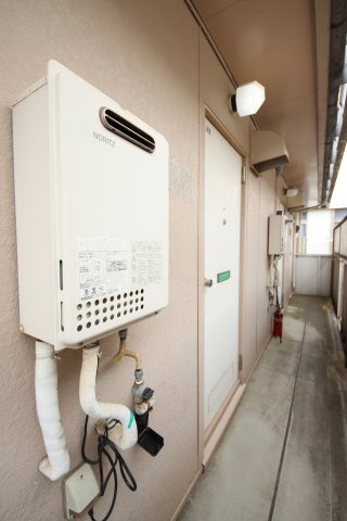 【玄関】 | メゾンエリカ