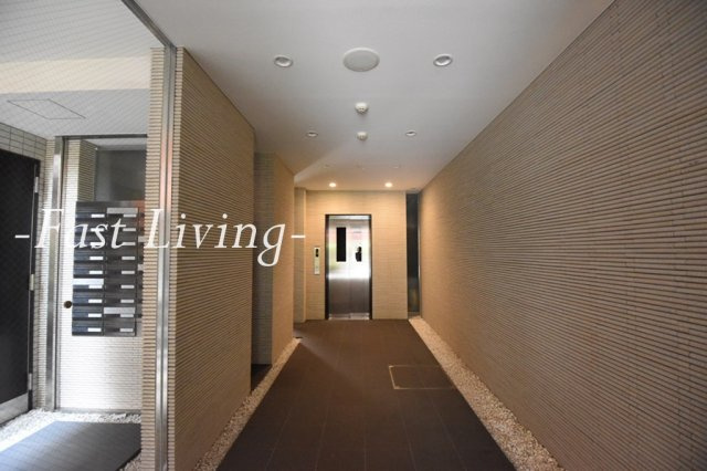 SK－ONE市ヶ谷のロビー