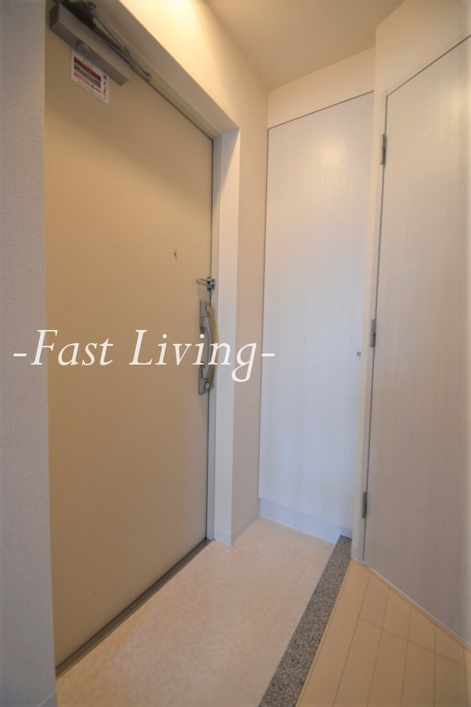 SK－ONE市ヶ谷の玄関