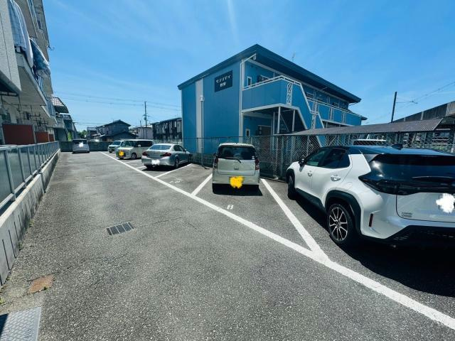 龍野ハイツの駐車場