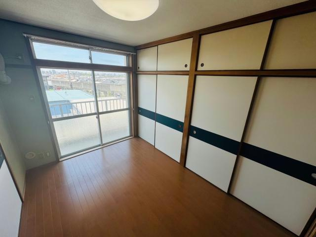 龍野ハイツの洋室