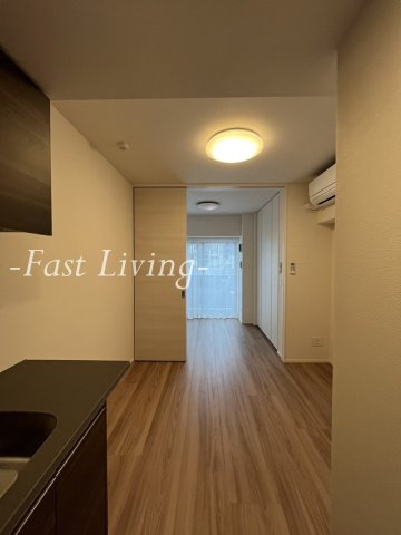 クレストコート新宿山吹町の居間・リビング