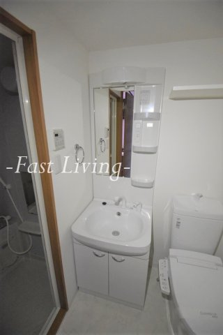 LUMEED飯田橋の洗面所