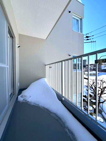 オリンピア月寒公園弐番館のバルコニー