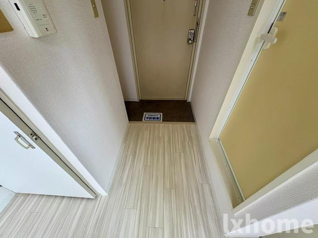 ラメール千里丘の玄関