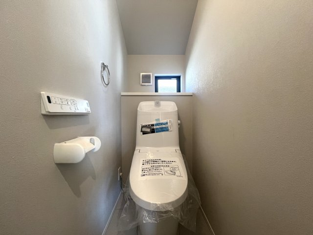 始発駅の駅チカという利便性なら借地という考え方もアリなのでは？？【金沢区谷津町新築戸建】のトイレ|トイレもきれいです